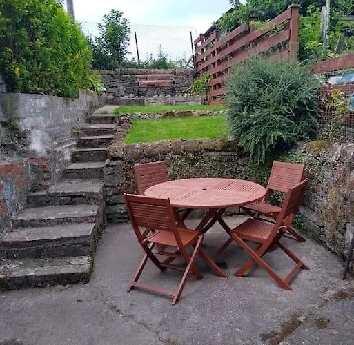 2 Bed Pet-Free Cottage, Private Garden & Fell View