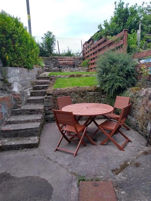 Holiday home 2 Bed Pet-free Cottage, Private Garden & Fell View